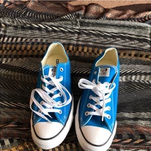 Chuck Taylor Converse